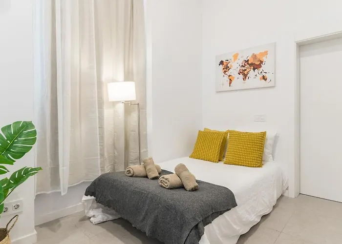 Beachside Groundfloor Canteras Shared Rooftop 公寓