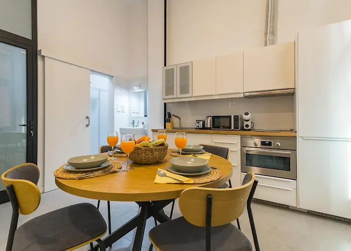 Beachside Groundfloor Canteras Shared Rooftop 公寓