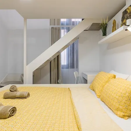 Beachside Groundfloor Canteras Shared Rooftop Apartment