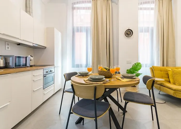 Apartment Beachside Groundfloor Canteras Shared Rooftop Las Palmas / Gran Canaria